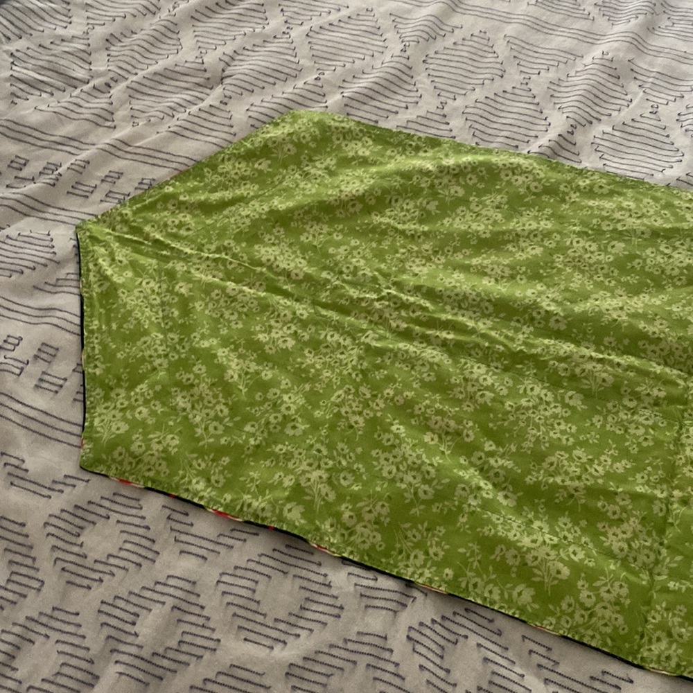 Reversible Table Runner - Picture 7 of 7